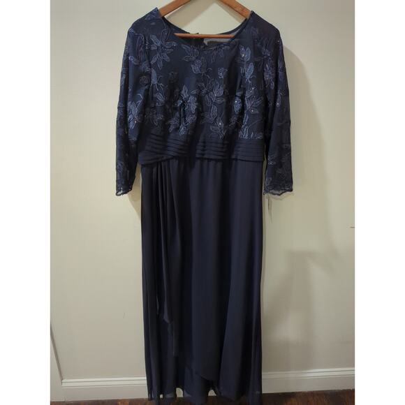Alex Evenings Navy Sequin Embroidered Bodice Gown NWT - Picture 5 of 7